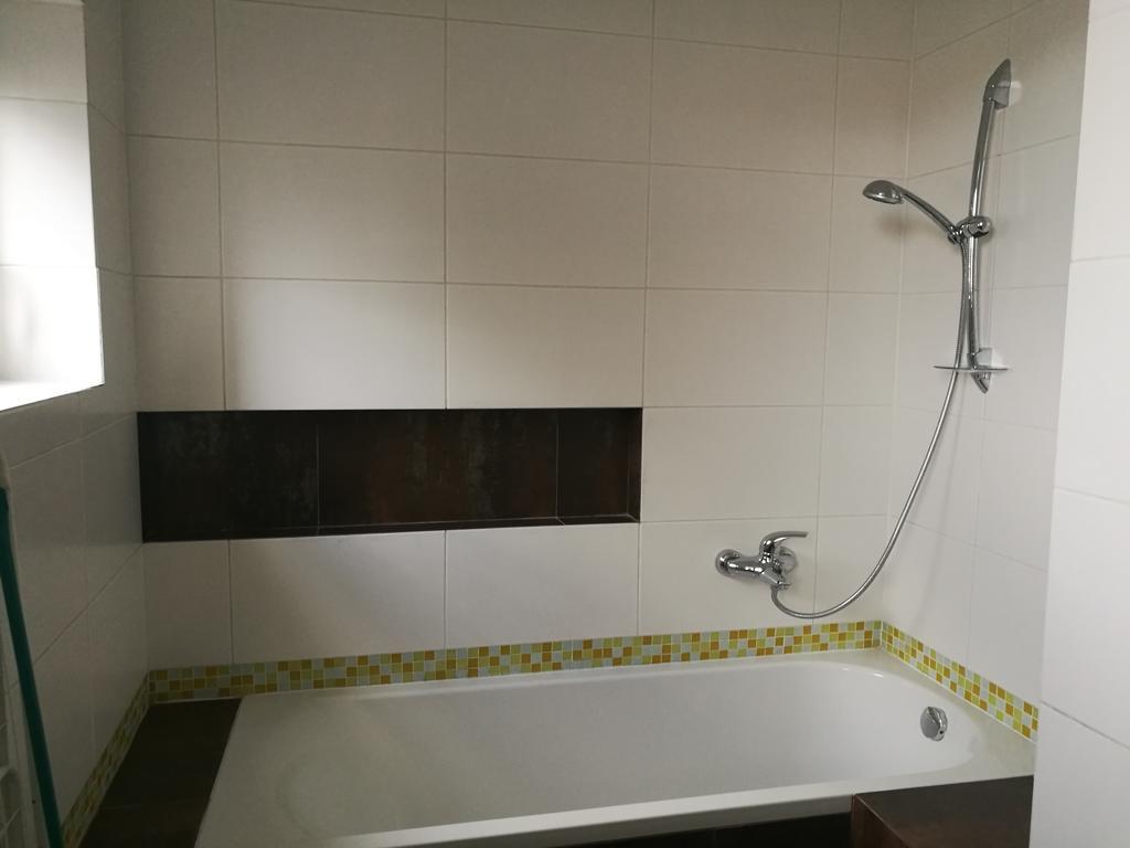 Apartment Maximilian Bratislava Buitenkant foto