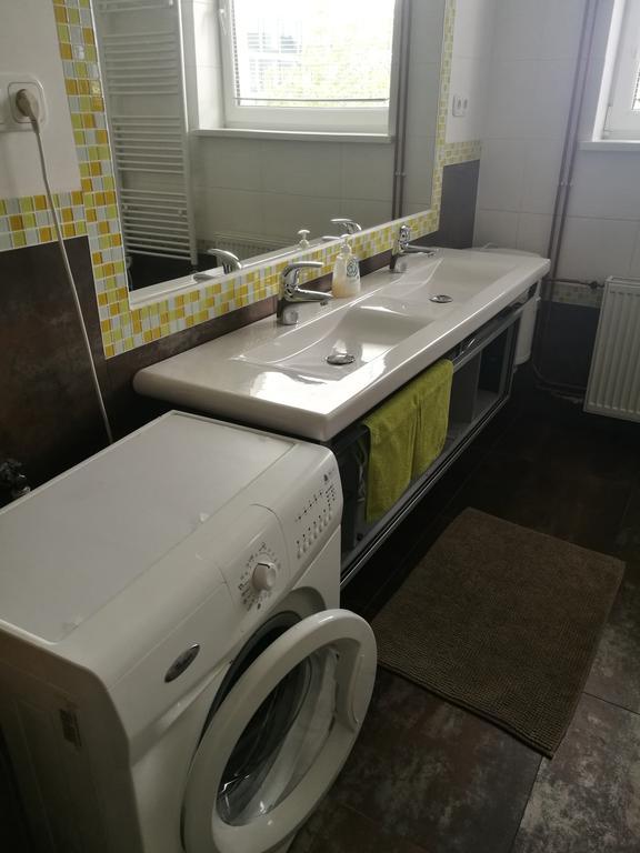 Apartment Maximilian Bratislava Buitenkant foto
